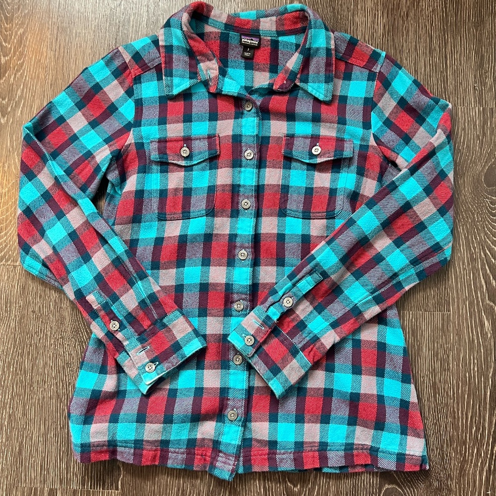 Womens Patagonia Flannel Size 2